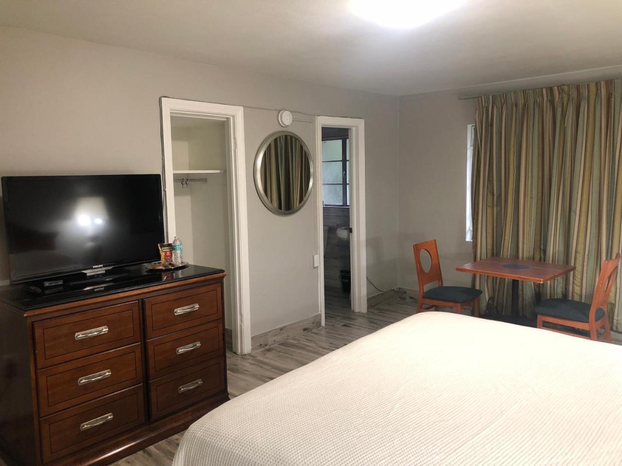 Bay Breeze Inn Bradenton Downtown Ngoại thất bức ảnh